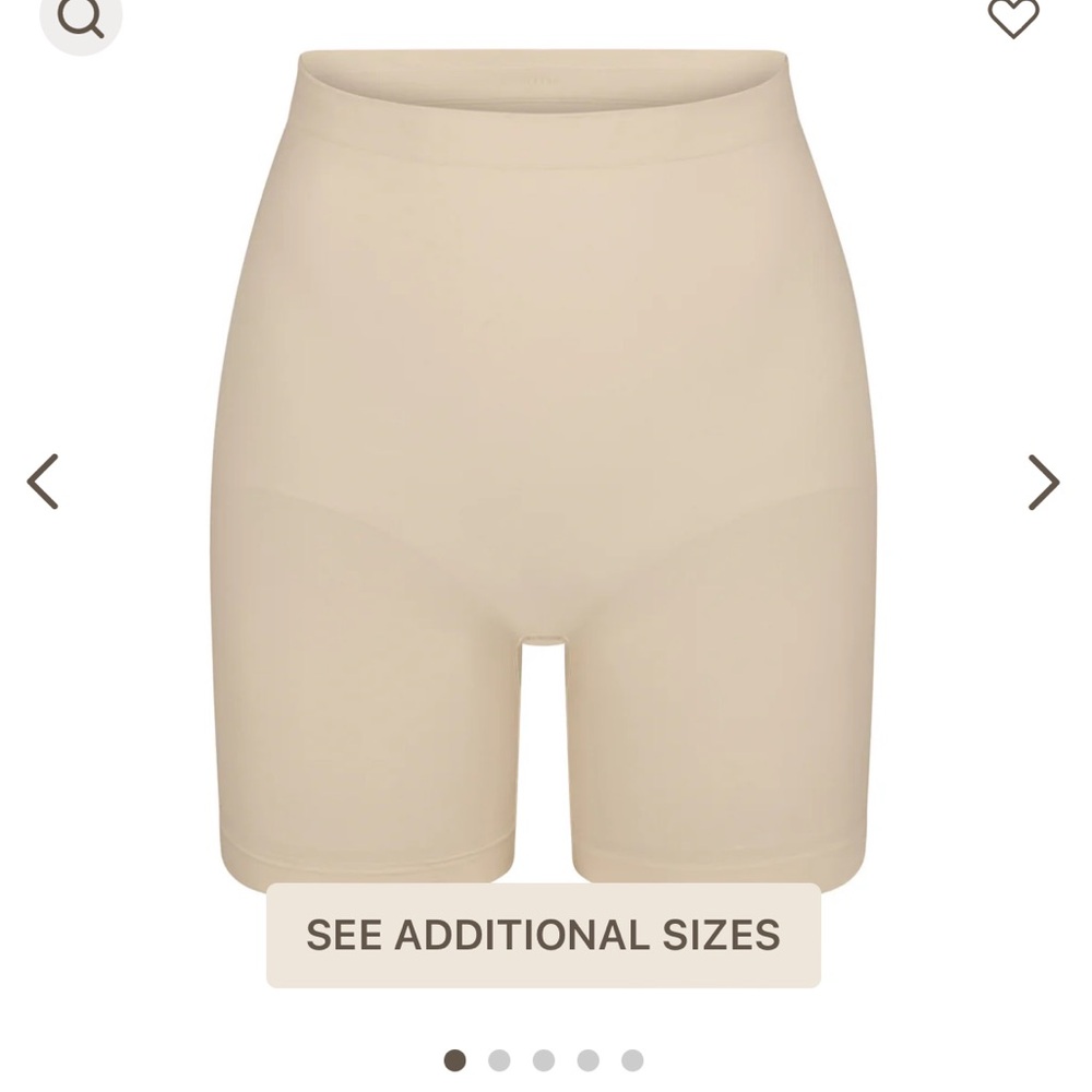 SKIMS MID THIGH SHORT SIZE S LIKE NEW
